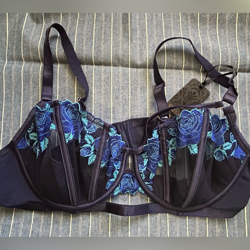 City Chic Serena Demi Underwire Bra Embroidered Blue Flowers Size 44C New
